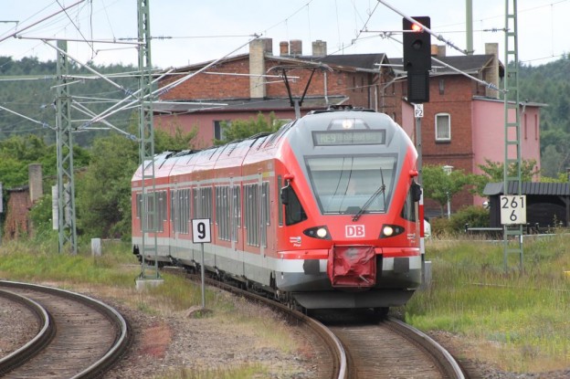 Regionalexpress der DB Regio Nordost in Lietzow auf Rügen