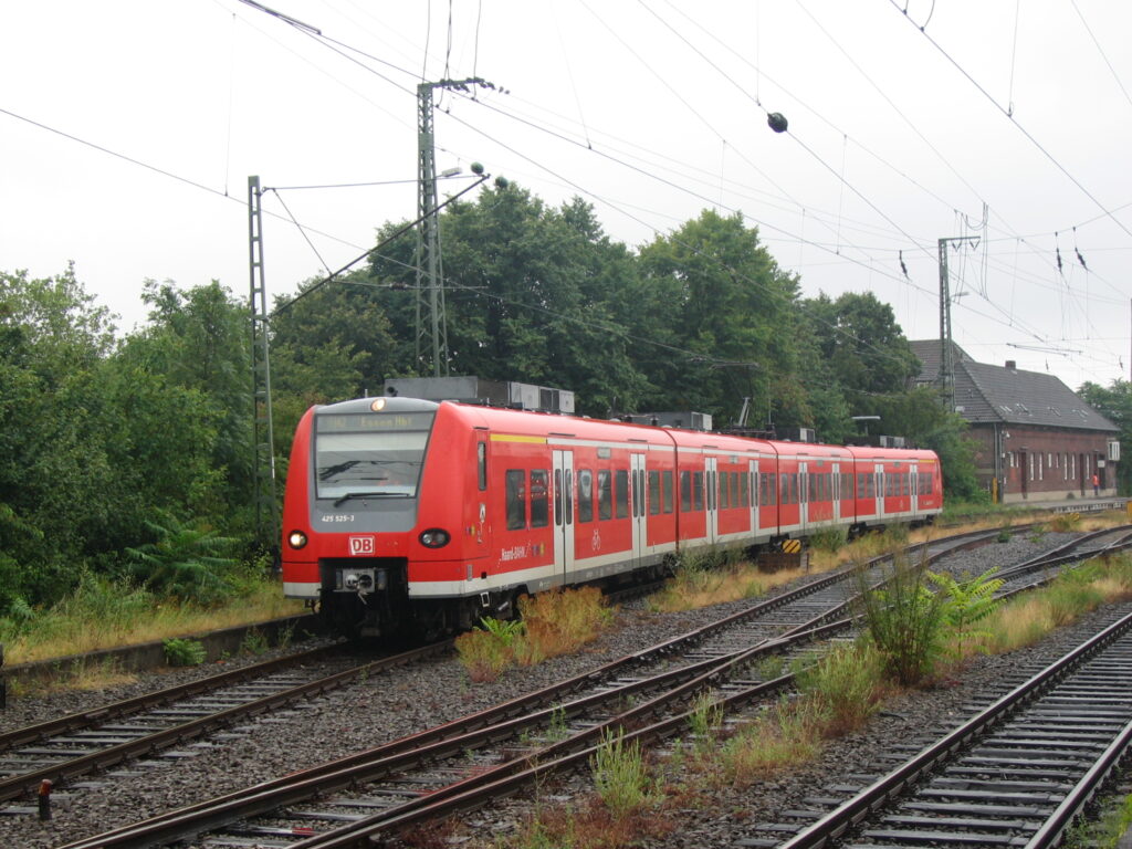 Elektrotriebwagen als Regionalbahn in Münster
