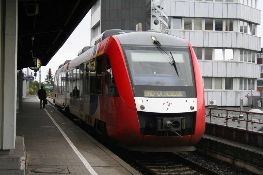 Regionalzug der Nordbahn in Neumünster