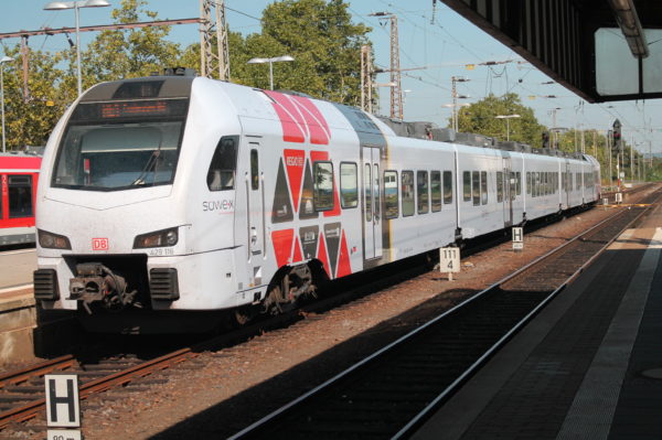 Regionalexpress (SÜWEX) der DB Regio Mitte. Foto: Marco Krings