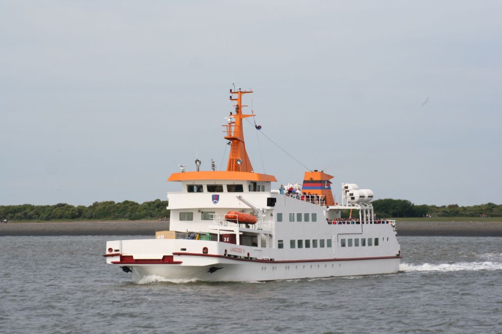 Schiff der Fähre Bensersiel - Langeoog